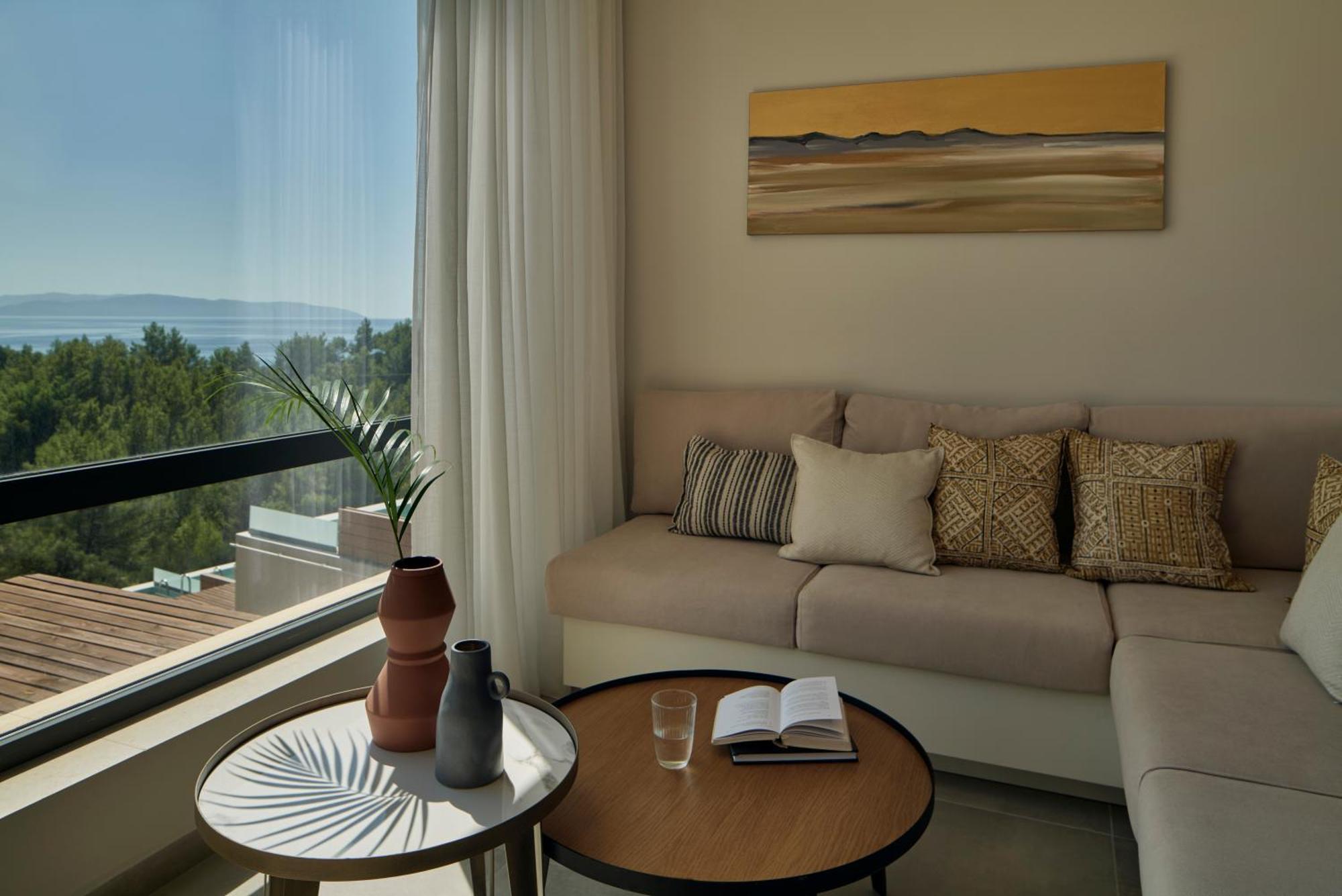 Celestial All Suites Afrato Екстериор снимка