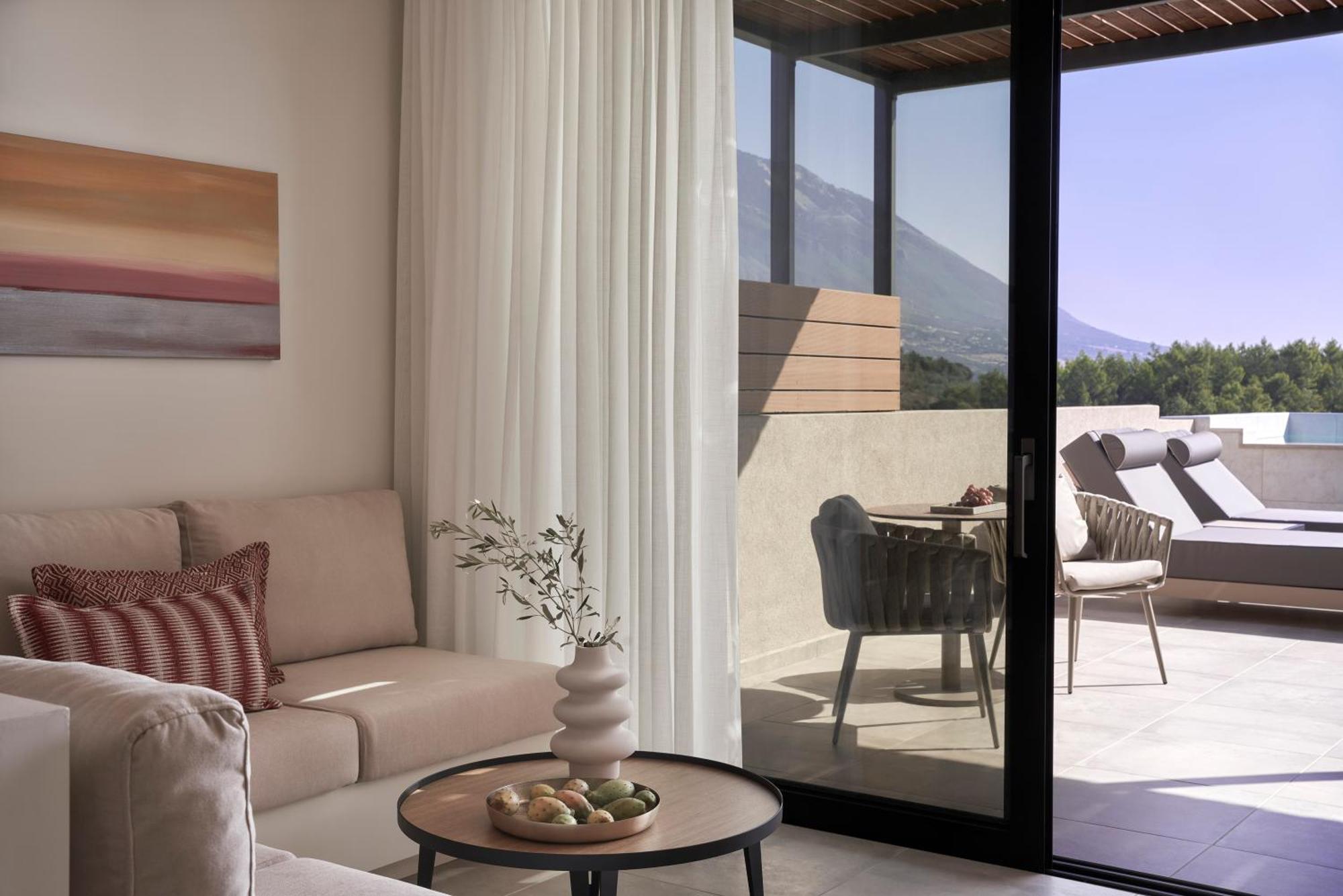 Celestial All Suites Afrato Стая снимка